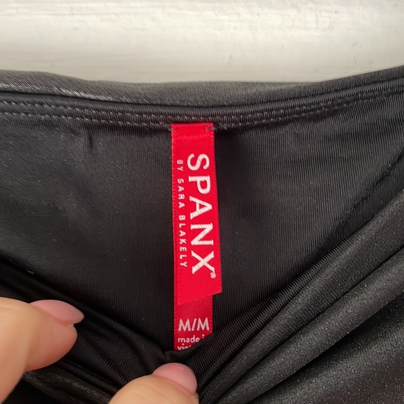 Spanx black leggings - Picture 2 of 2